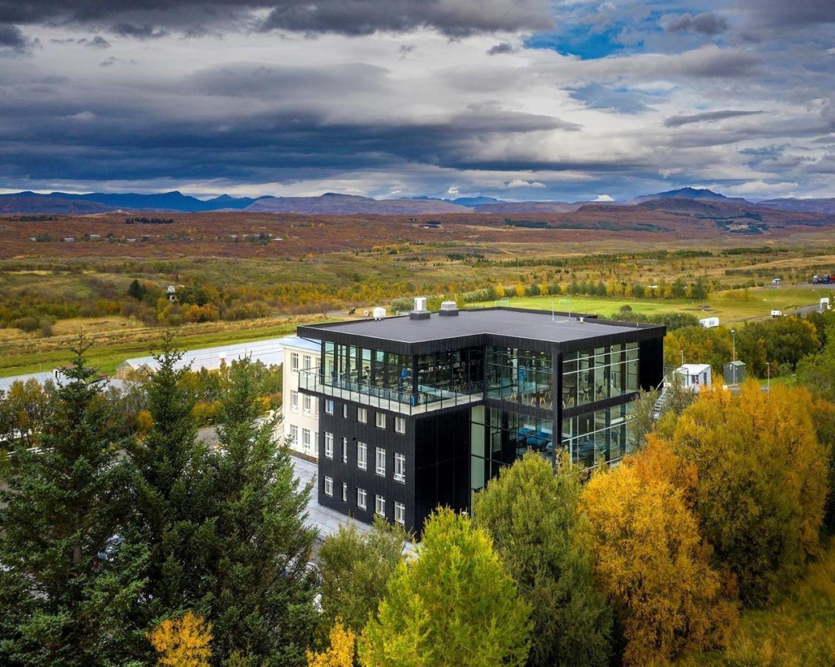 Hotel Varmaland Екстериор снимка
